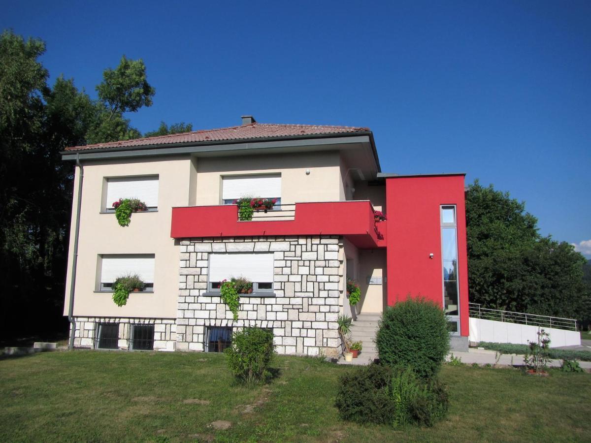Pod Orehi Bed and Breakfast Postojna Εξωτερικό φωτογραφία